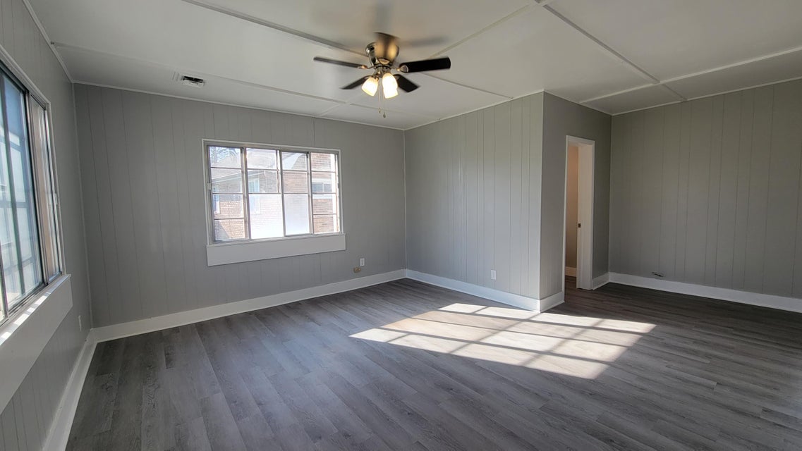 Photo #3: 3208 Oak Street