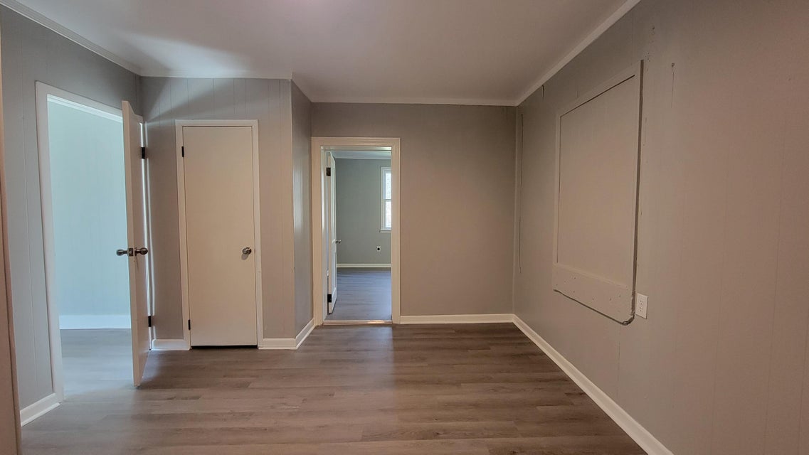 Photo #16: 3208 Oak Street