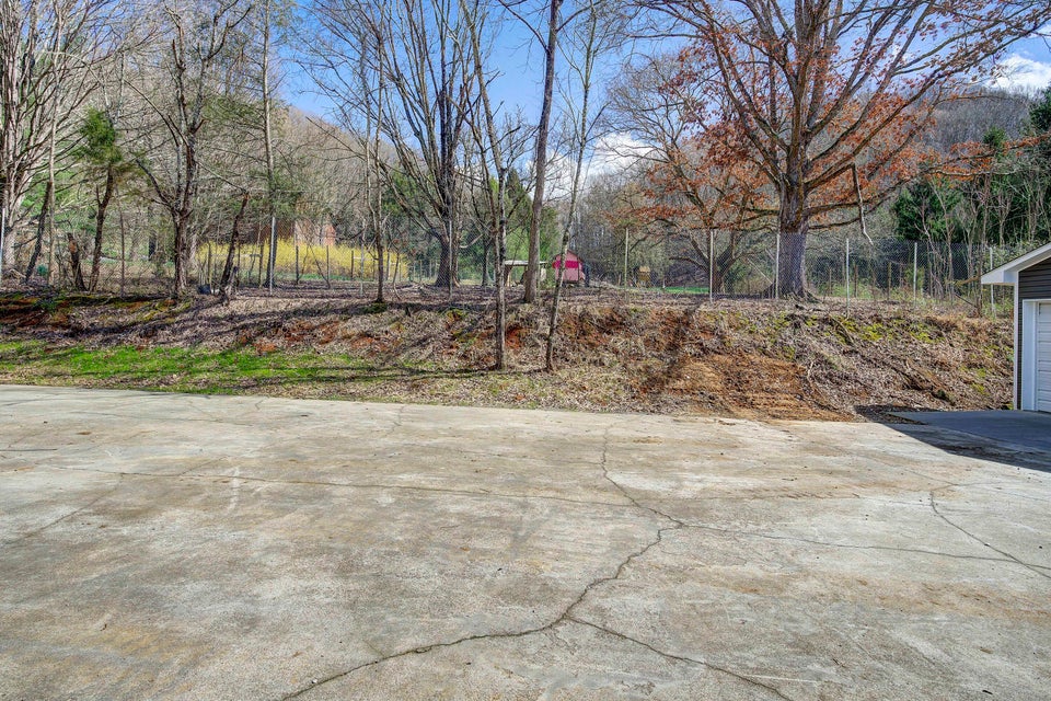 Photo #6: 1617 Rock Springs Road