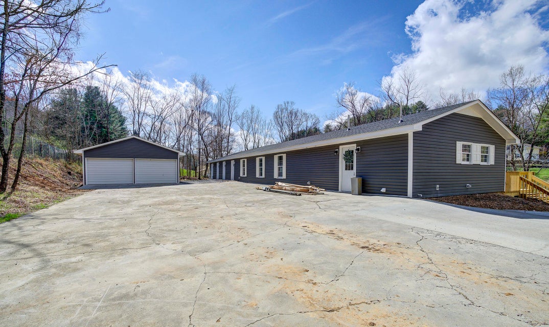 Photo #8: 1617 Rock Springs Road