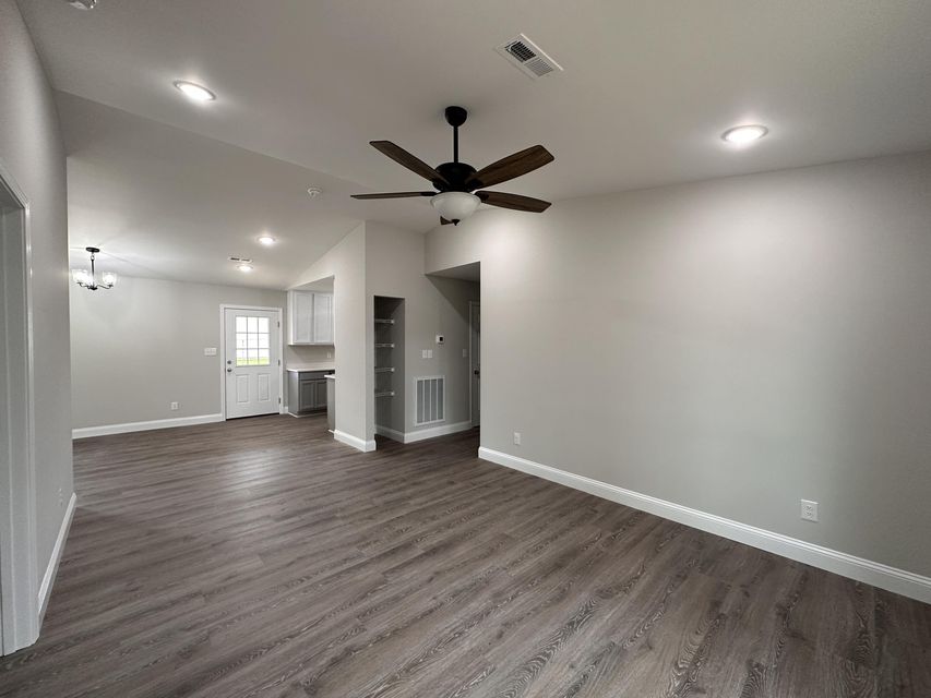 Photo #9: 2015 Unaka Avenue
