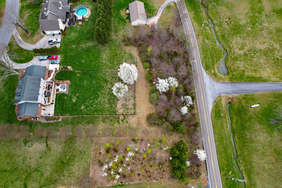 Photo #3: 1556 Rock Springs Road