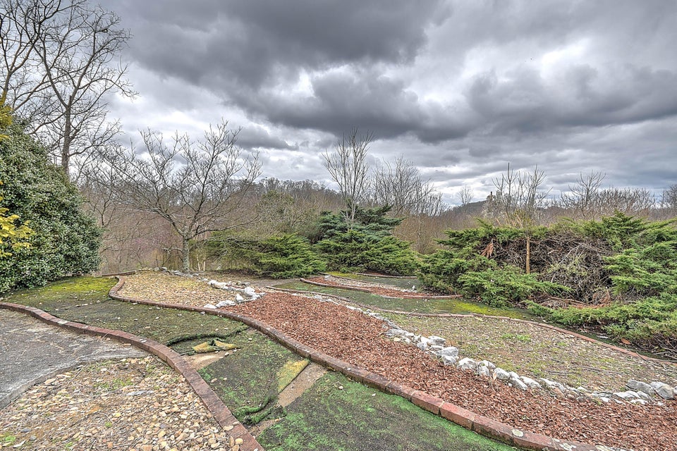 Photo #32: 183 Hemlock Road