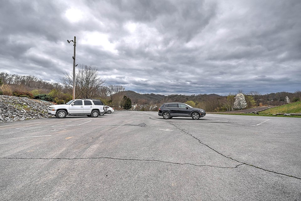 Photo #41: 183 Hemlock Road
