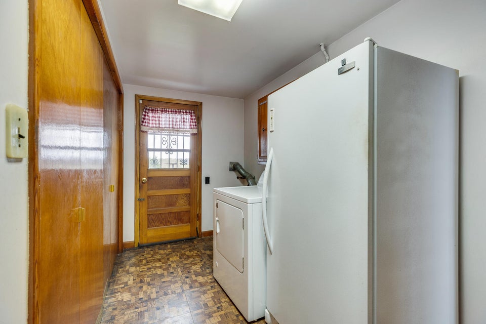 Photo #30: 127 Lakeview Lane