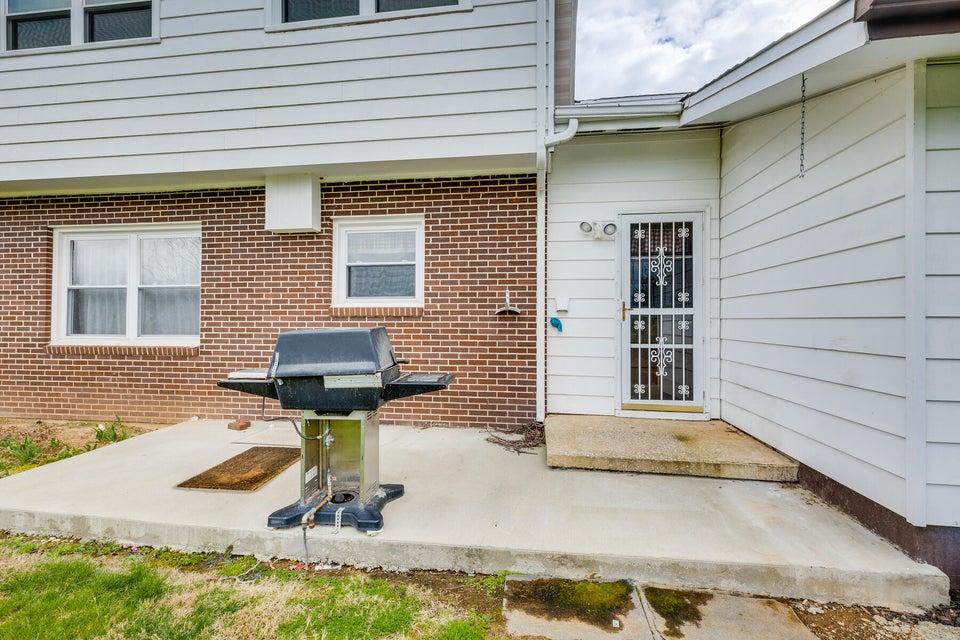 Photo #34: 127 Lakeview Lane