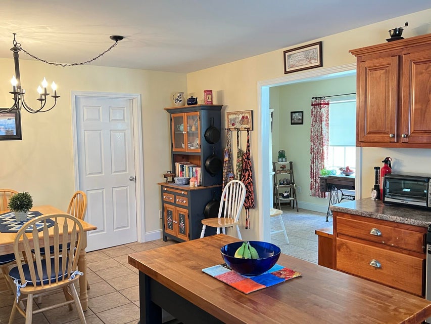 Photo #7: 144 Sturbridge Lane