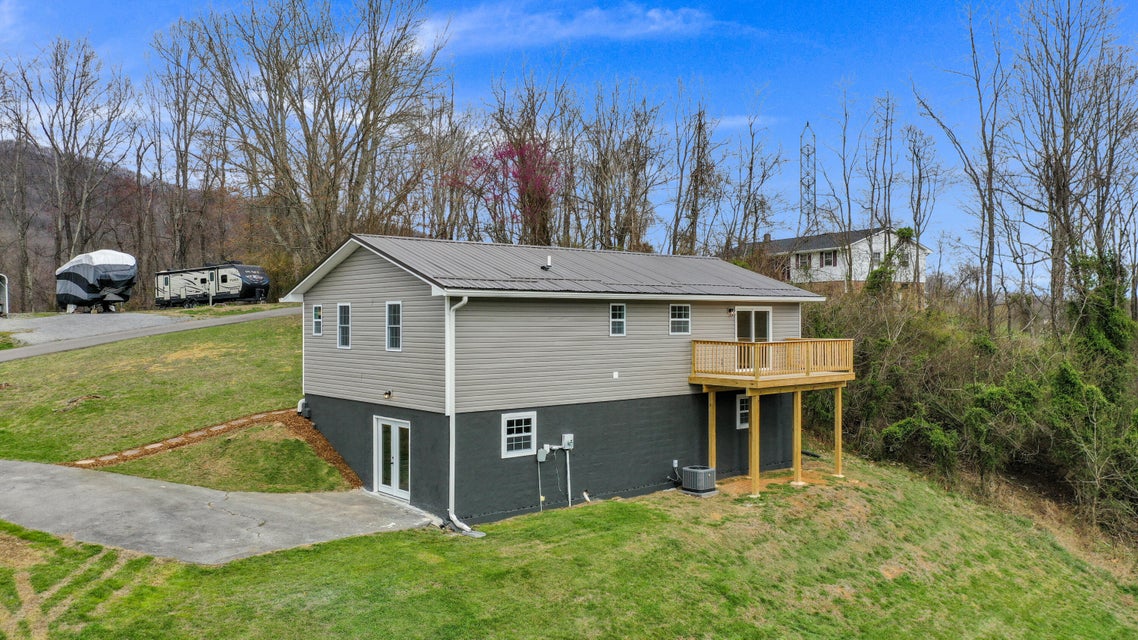 Photo #5: 248 Sheffield Lane