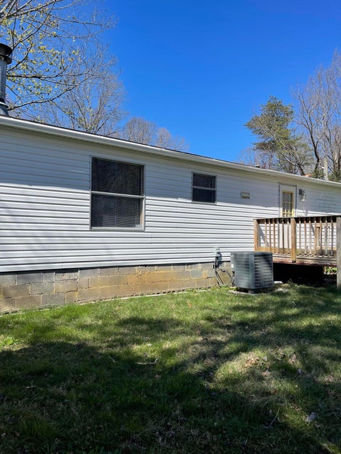 Photo #3: 187 Hidden Oaks Drive