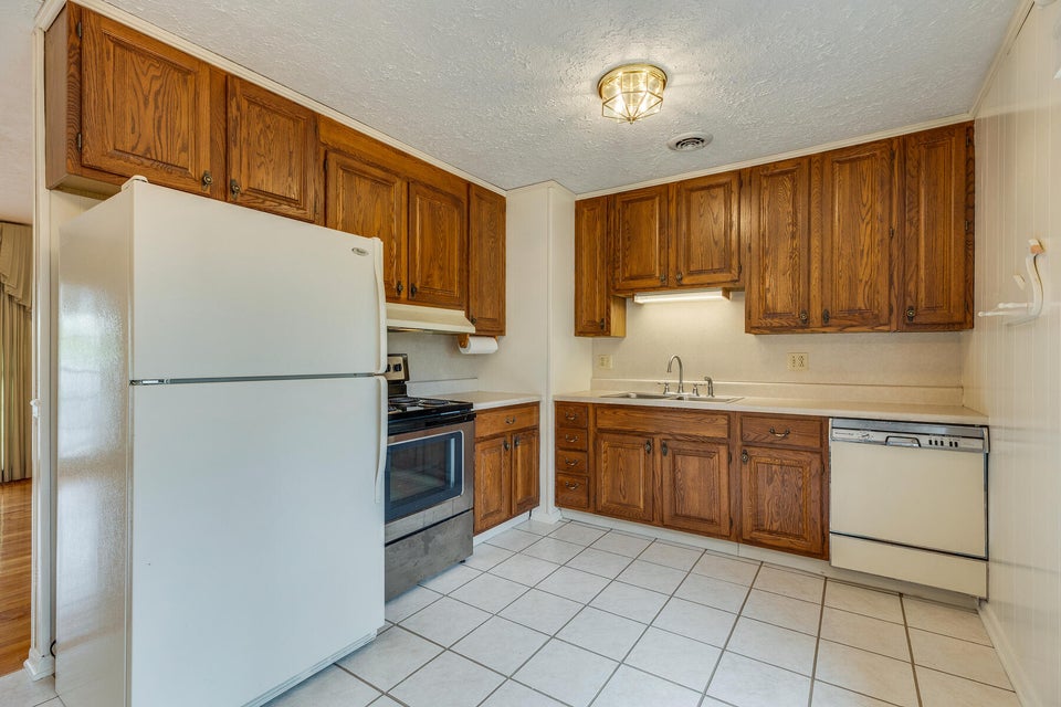 Photo #10: 4506 Ronald Drive