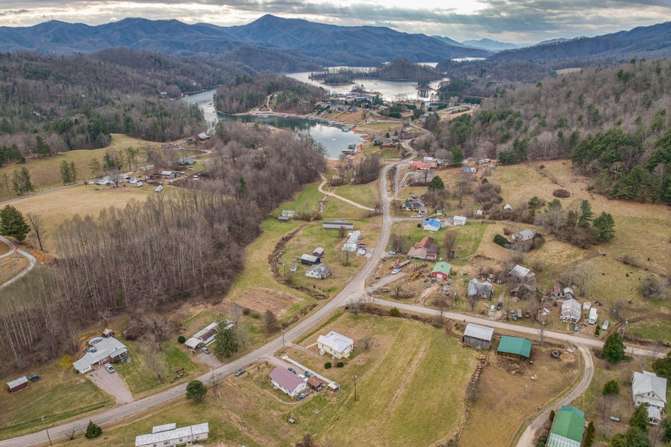 Photo #3: 602 Piercetown Road