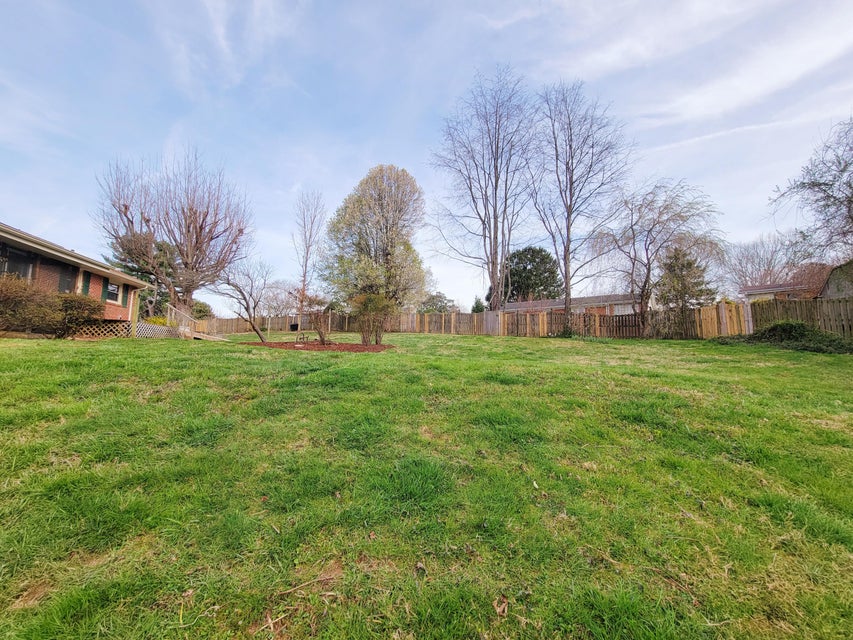 Photo #9: 1312 Oxford Place