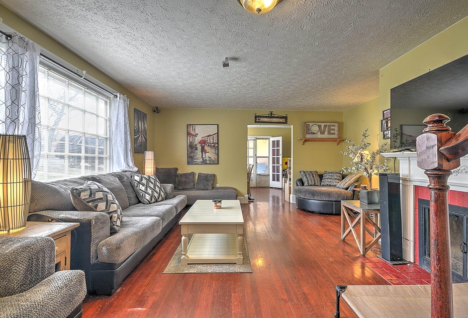 Photo #18: 3016 Shipley Street