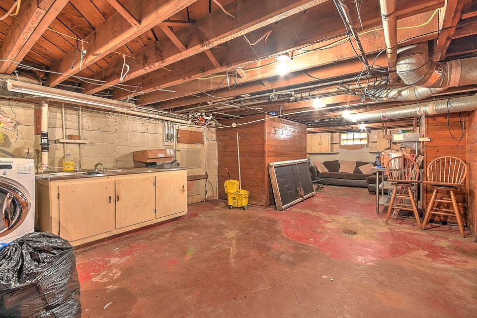 Photo #28: 3016 Shipley Street