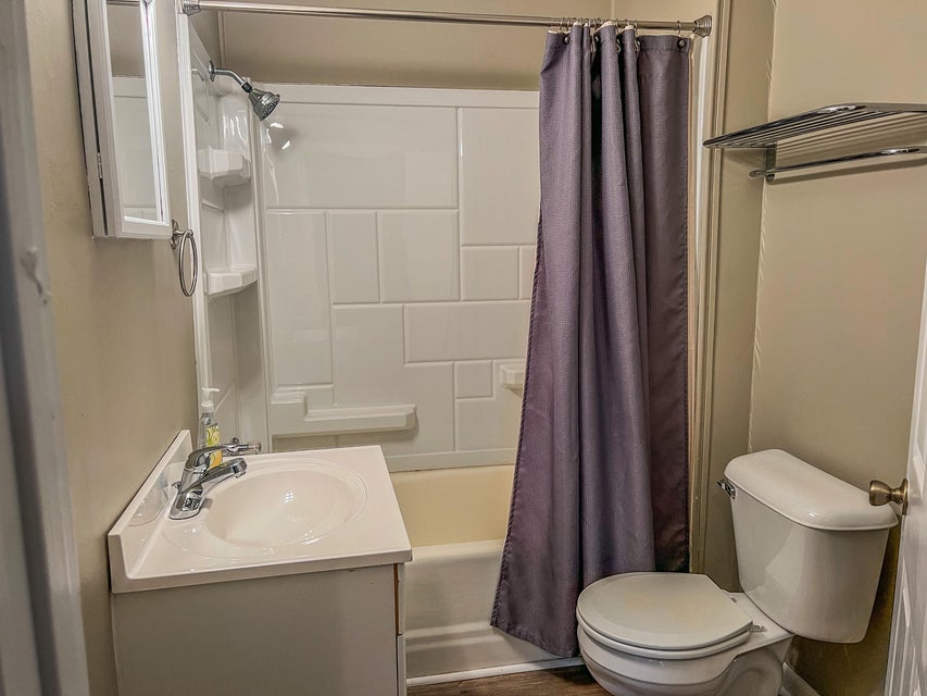 Photo #19: 2529 Sullivan Gardens Parkway