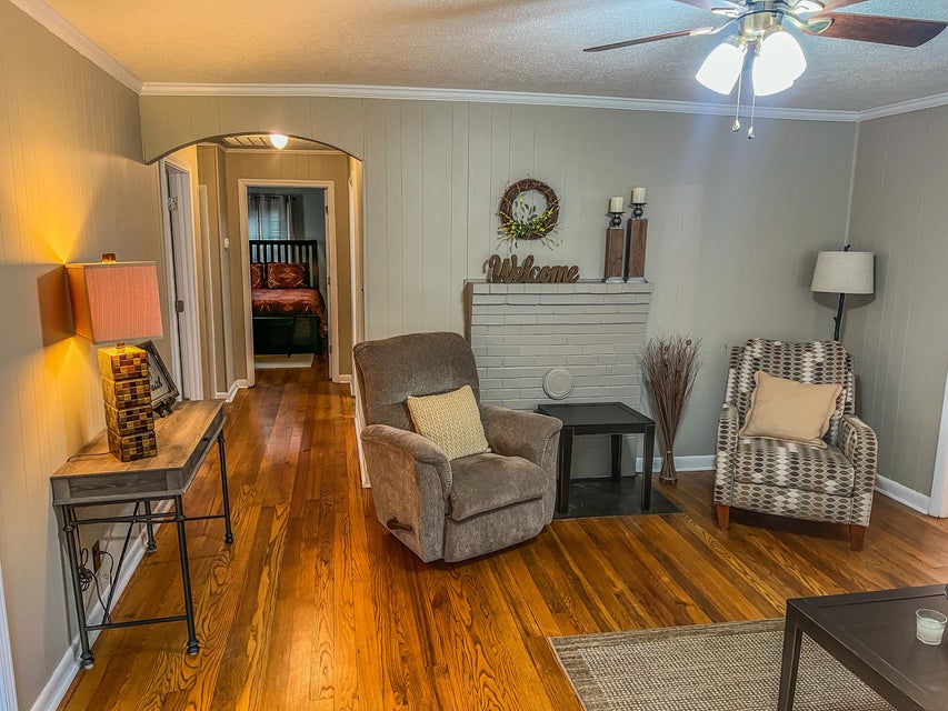 Photo #3: 2529 Sullivan Gardens Parkway