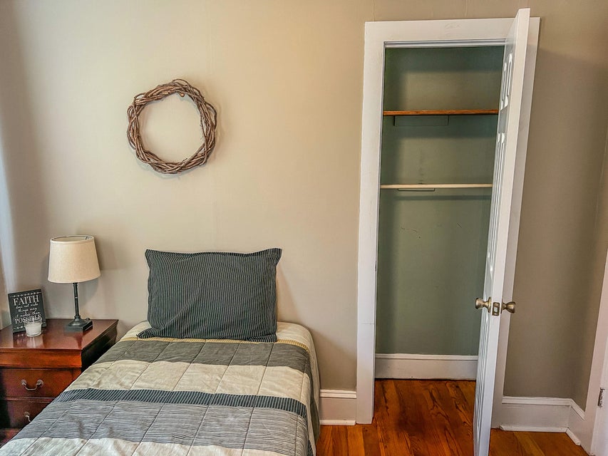 Photo #18: 2529 Sullivan Gardens Parkway