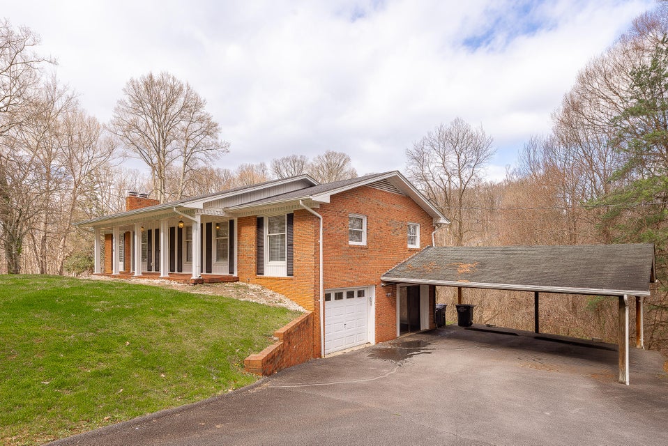 Photo #3: 4316 Briarwood Road
