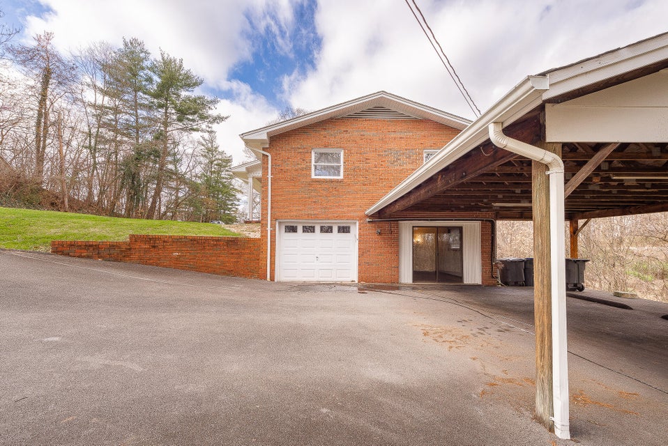Photo #53: 4316 Briarwood Road