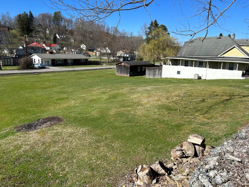 Photo #5: 306 Cedar Street