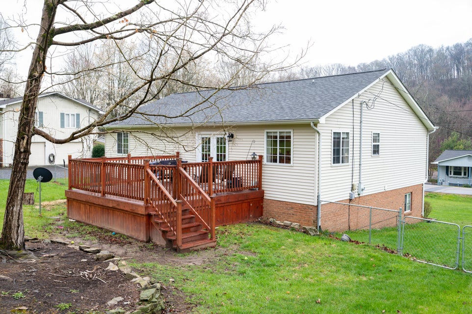 Photo #33: 3820 Alderwood Drive