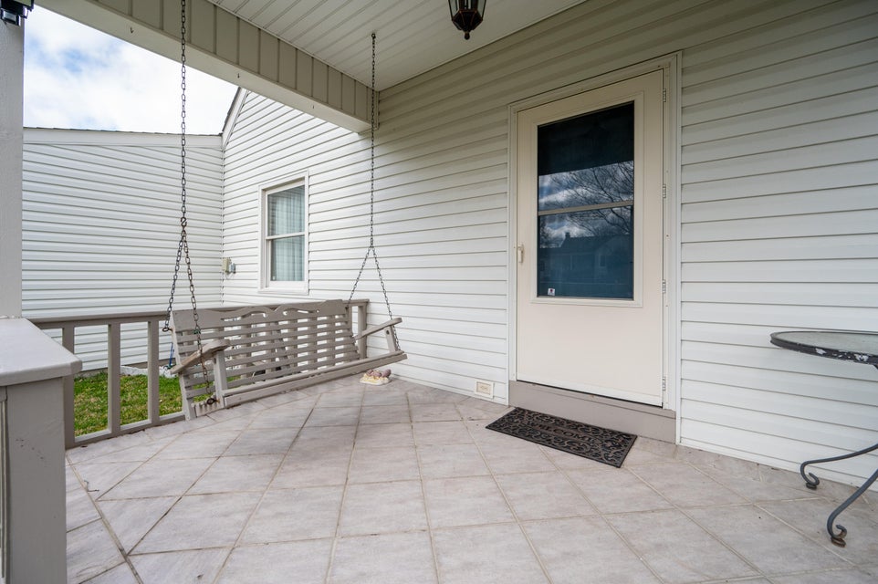 Photo #5: 1768 Jefferson Avenue