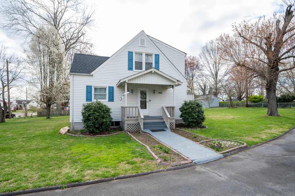 Photo #18: 1768 Jefferson Avenue