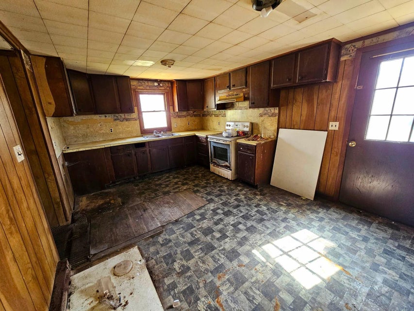 Photo #12: 616 3rd Avenue