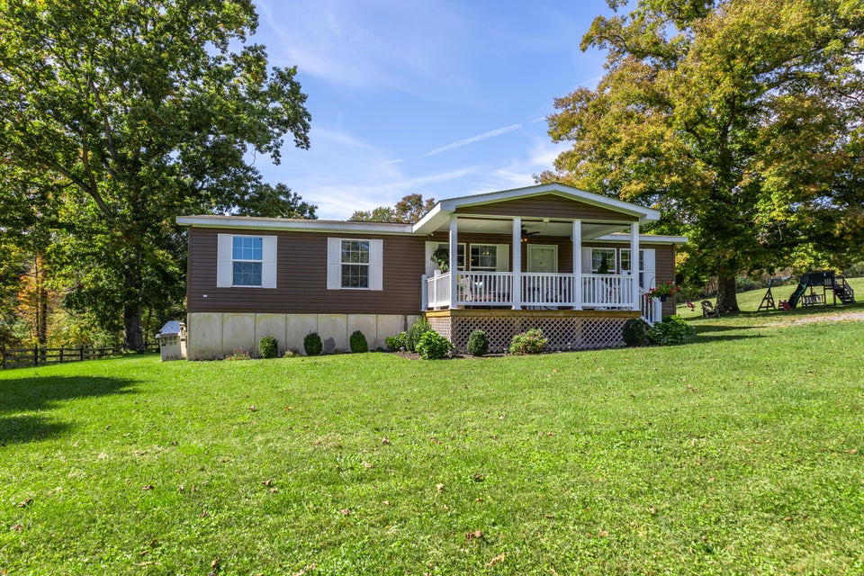 Photo #4: 18521 Woodland Hills Road
