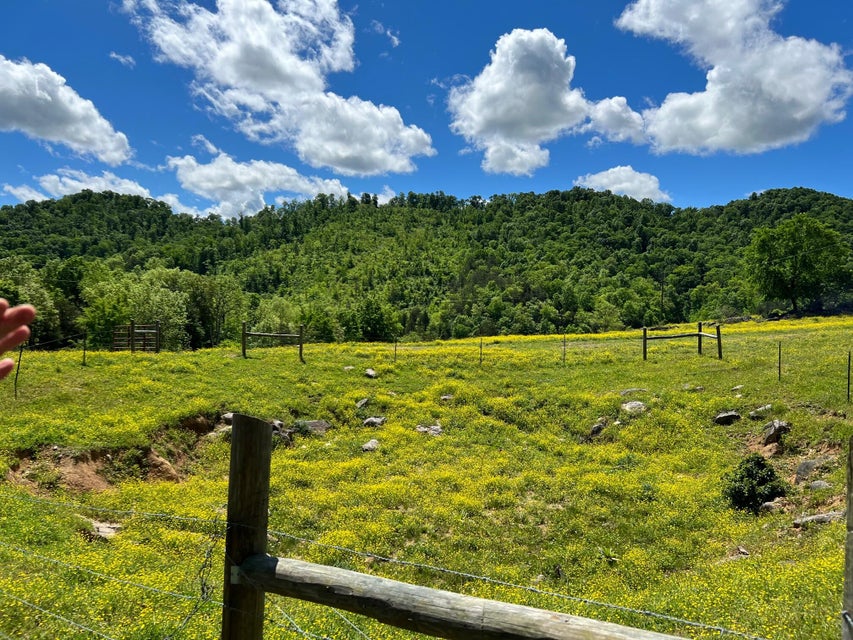 Photo #10: 1860 Dry Valley Road