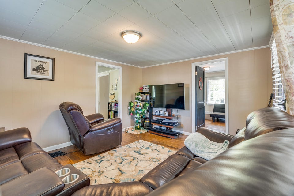 Photo #6: 454 Highland Street