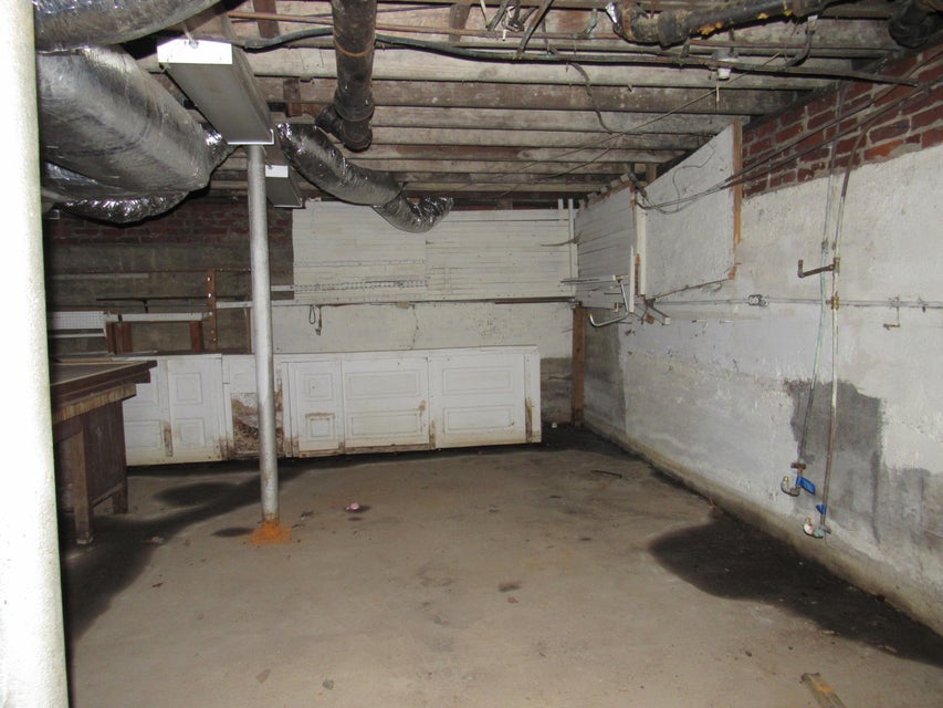 Photo #46: 217 Shawnee Avenue