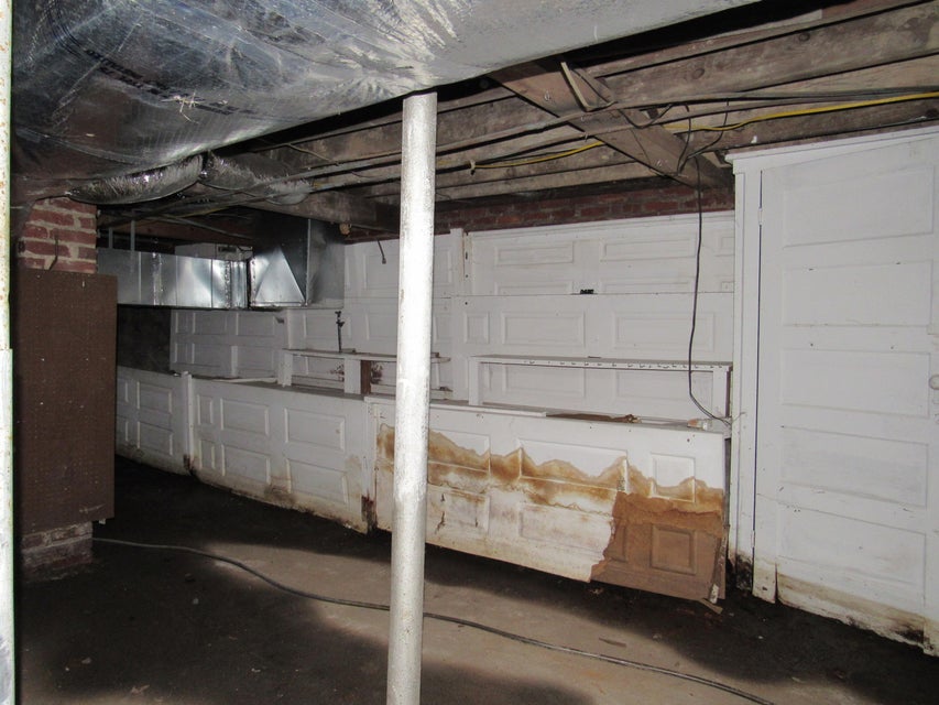 Photo #49: 217 Shawnee Avenue