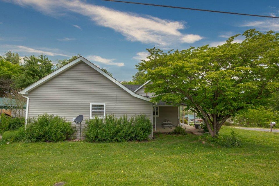 Photo #41: 607 2nd Street