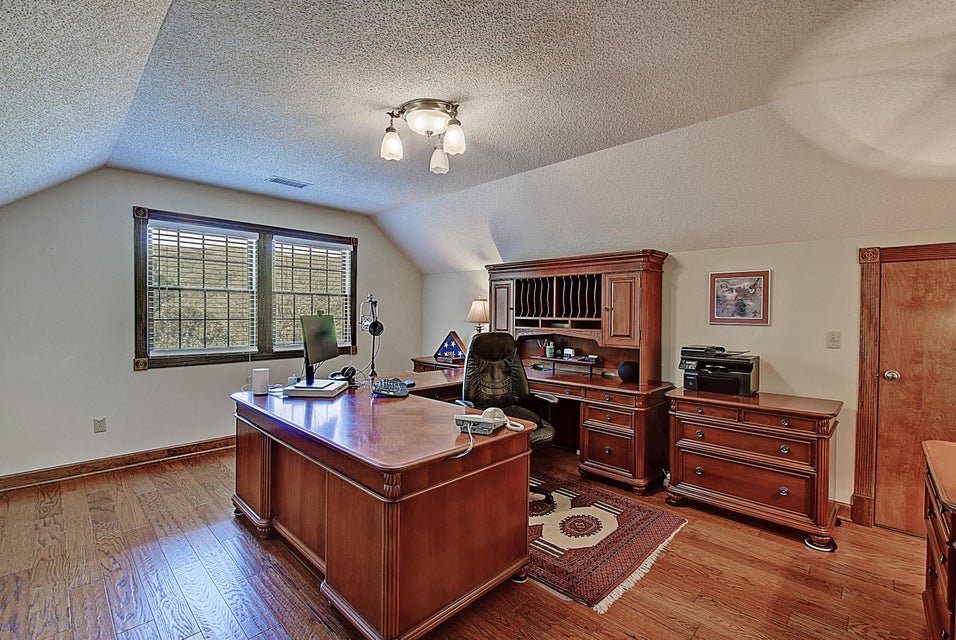 Photo #36: 310 Meadowview Lane 