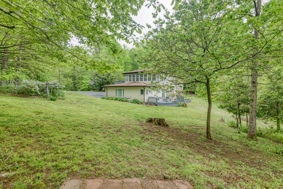 Photo #43: 202 Arrowhead Road