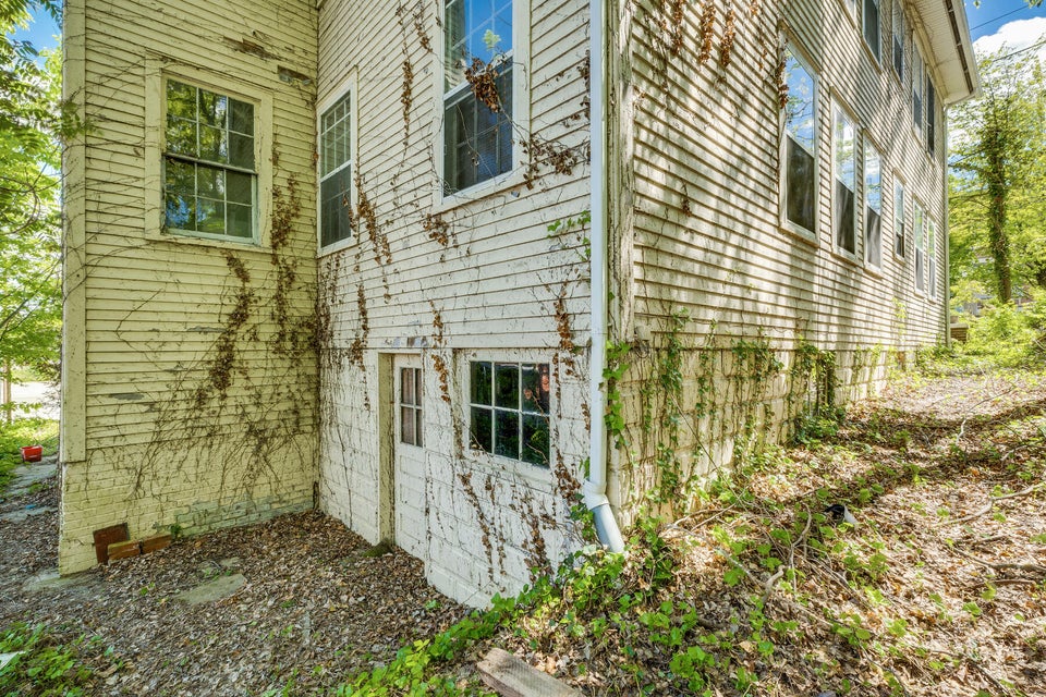 Photo #37: 102 Mckee Street