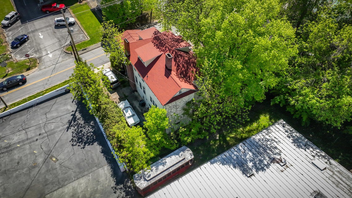 Photo #40: 102 Mckee Street