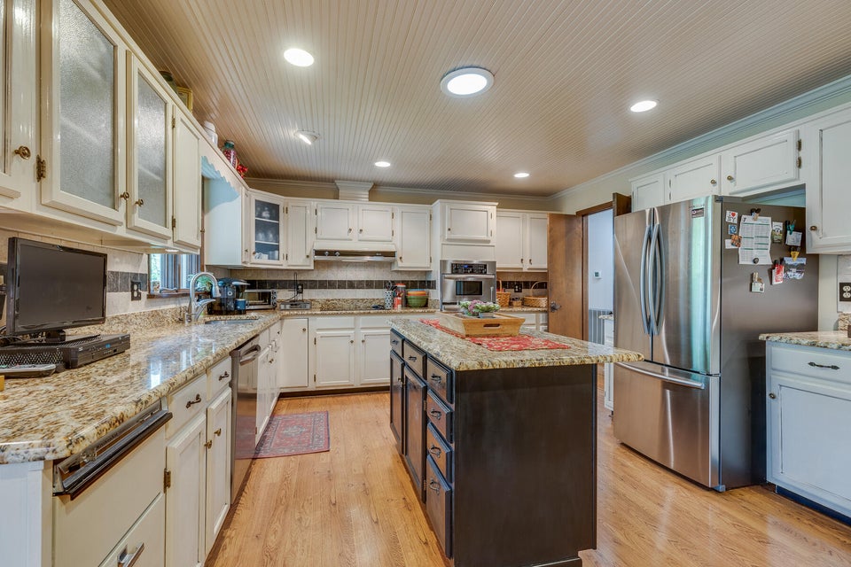 Photo #15: 2600 Wildwood Drive