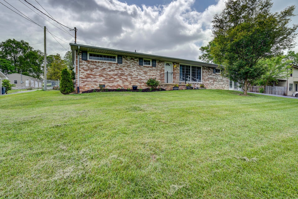 Photo #33: 346 Flourville Road