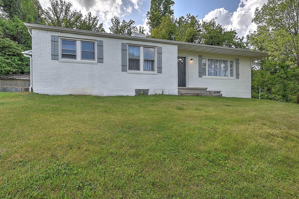 Photo #2: 1510 Lee Highway