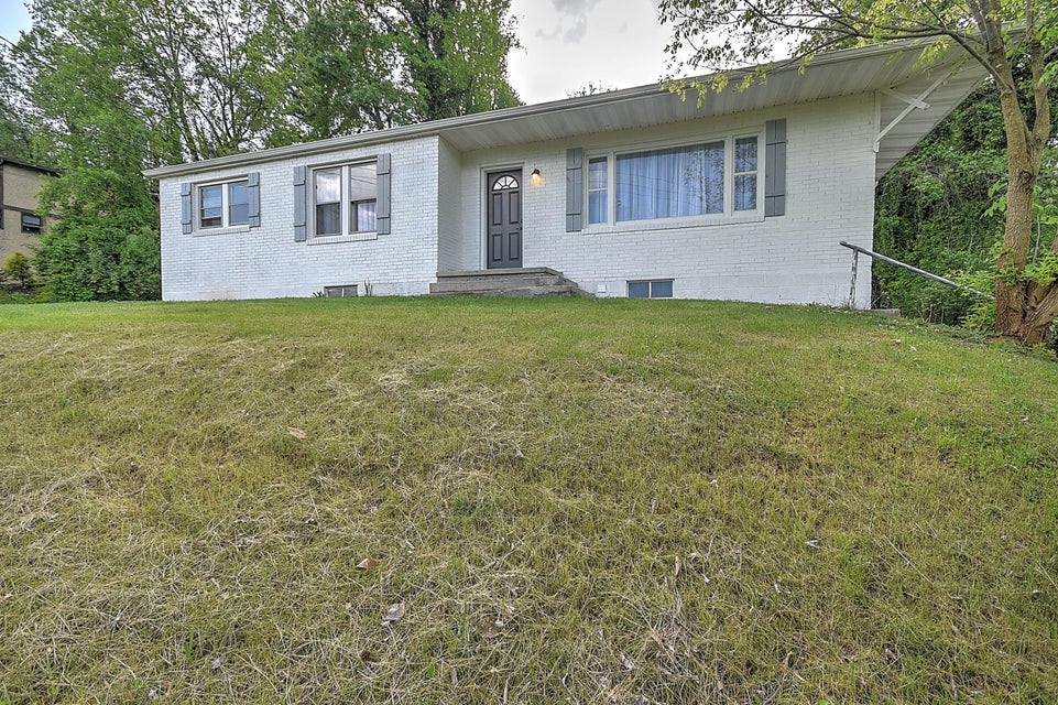 Photo #3: 1510 Lee Highway