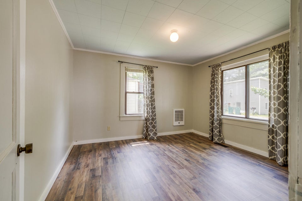 Photo #6: 636 Broyles Avenue