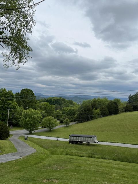 Photo #7: 210 Hart Road