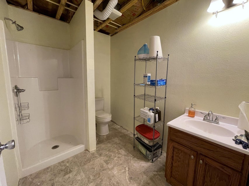 Photo #31: 390 Whitler Way