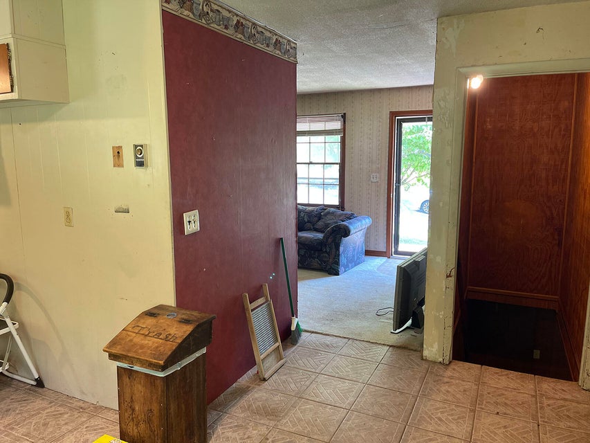 Photo #6: 121 Pinecrest Road