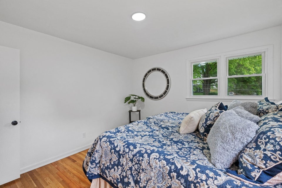 Photo #16: 337 Morningside Lane