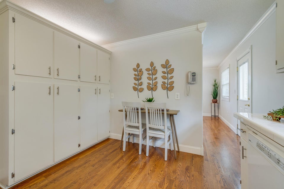 Photo #15: 1030 Wood Eden Drive