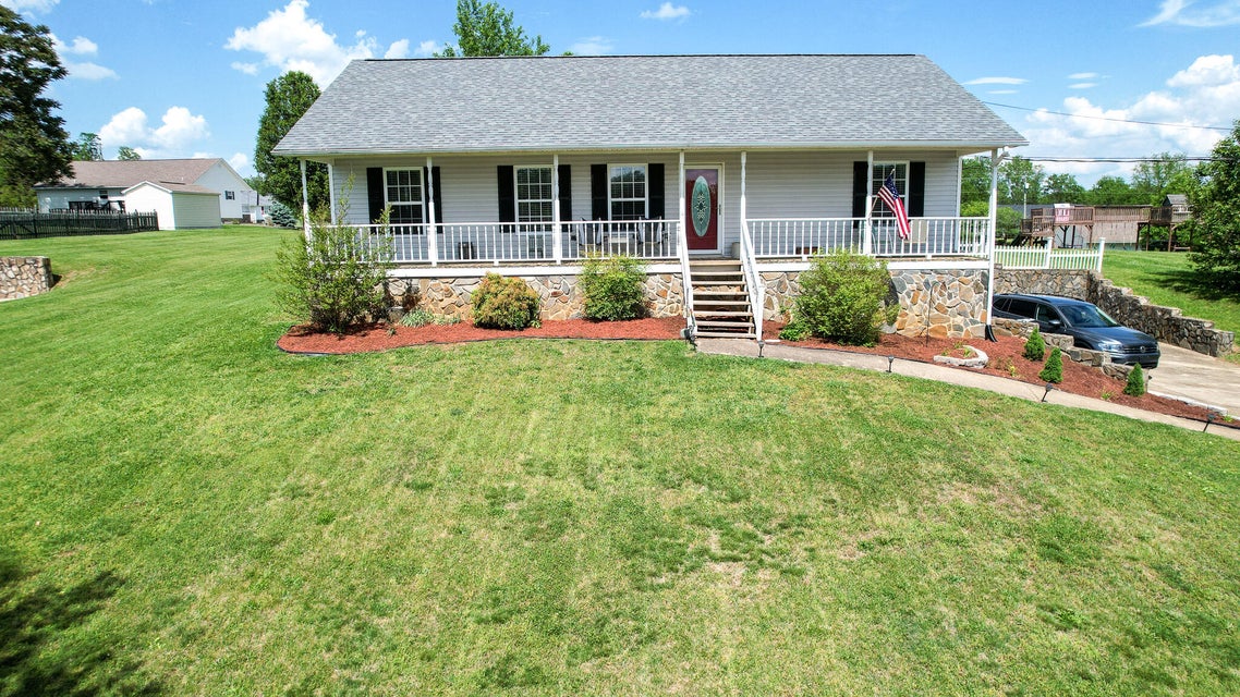 Photo #9: 75 Wayland Drive