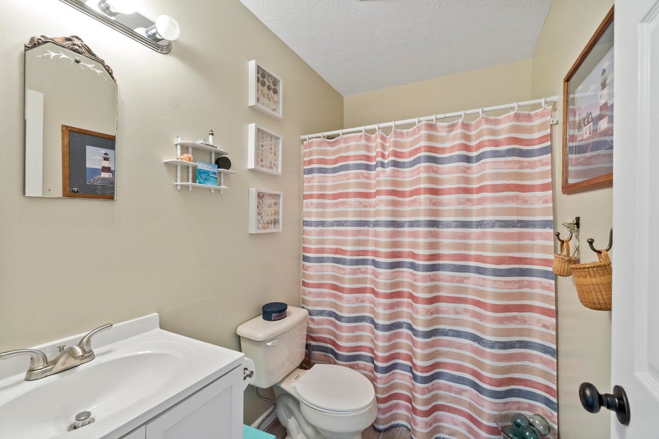 Photo #35: 75 Wayland Drive